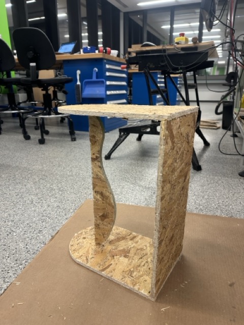 Final assembled table 3